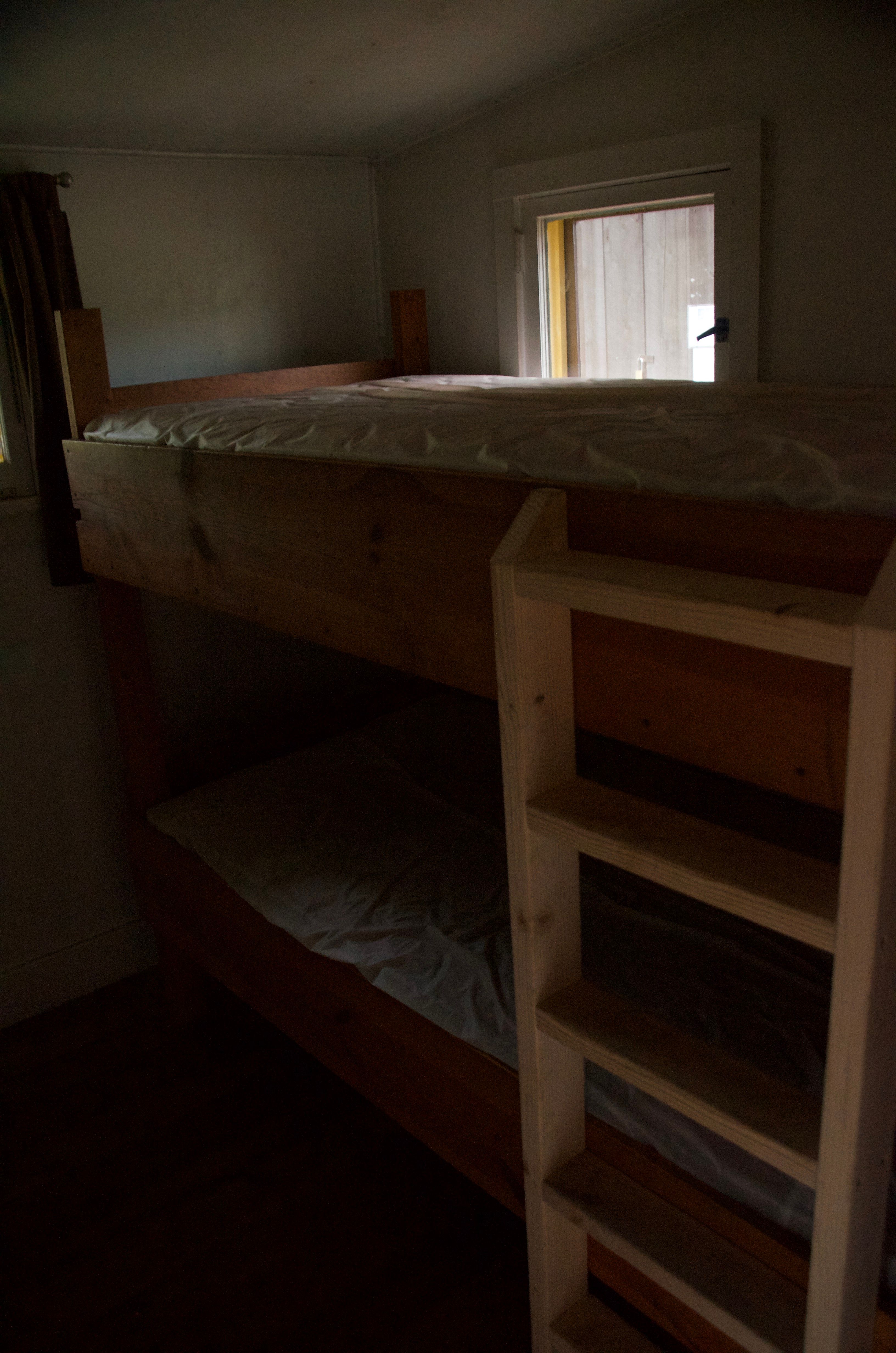 Ben Rover Cabin bunk room with ladder
