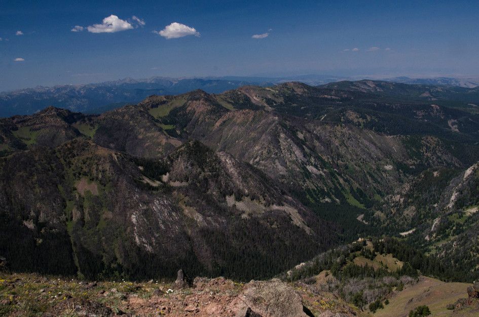 Dramatic 360-degree view of Gallatin Range peaks and valleys from summit